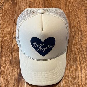 LOVE ANGELES trucker hat